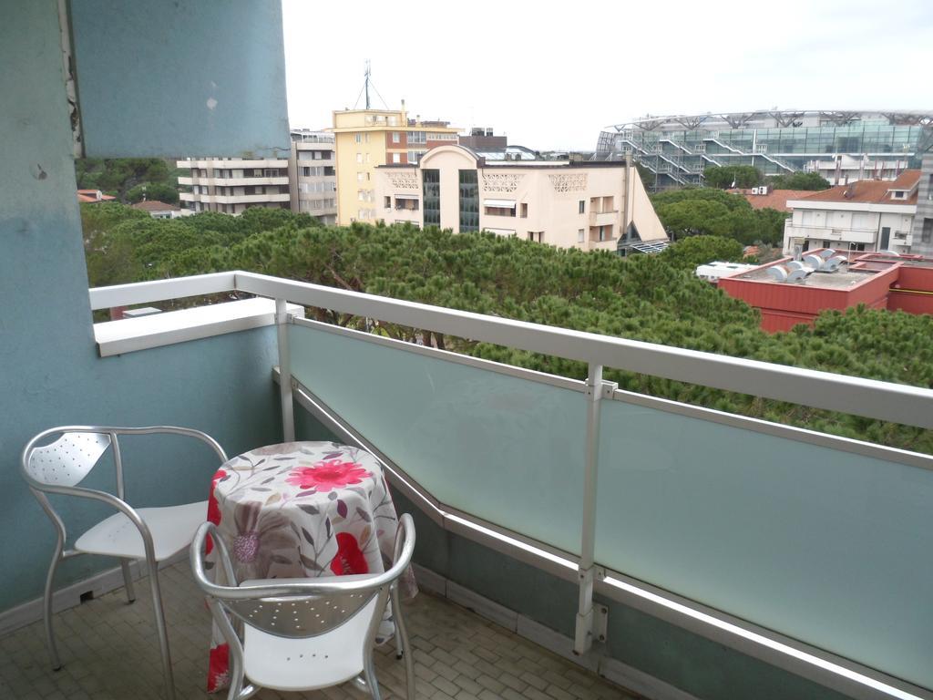 Hotel Zanarini In Centro A 리치오네 외부 사진